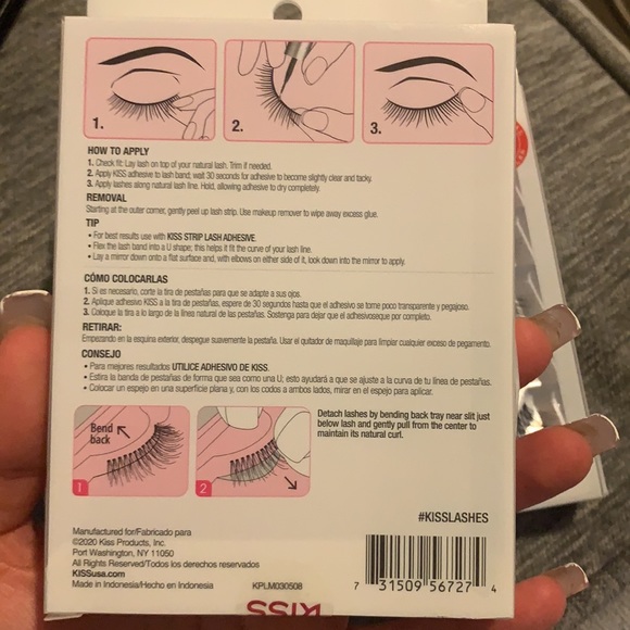 Pack of 2 KISS So Wispy Lashes - Picture 2 of 3